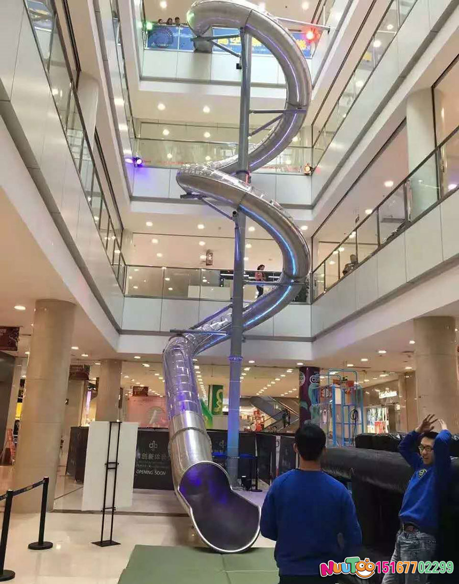 不銹鋼滑梯的材料有什么特別之處？有多方面優(yōu)點