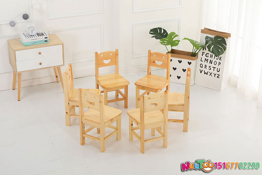 幼兒園桌椅及課桌椅功能尺寸標(biāo)準(zhǔn)是什么？要對(duì)尺寸格外了解